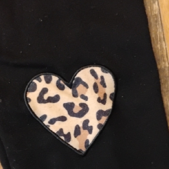 Girls Size 7 Animal Print Outfit! - Picture 3 of 5